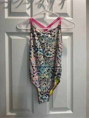 Girls' Multicolor Printed One-Piece Swimsuit with Pink Straps